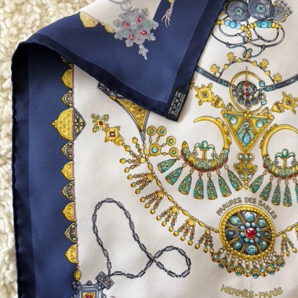 Authentic Hermès “Parures des Sables" Silk Scarf - Picture 9 of 12